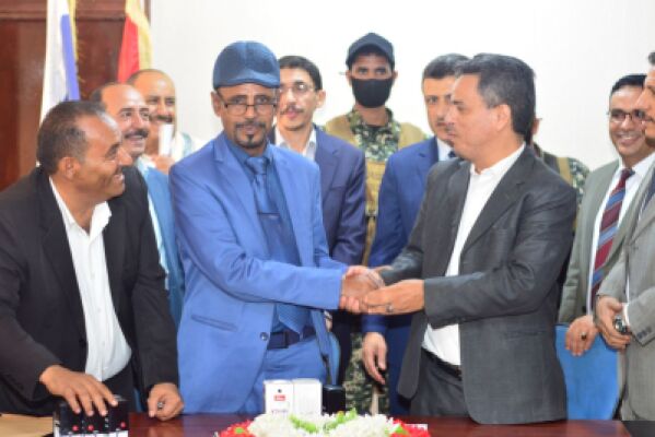 ألبوم صور خاص دور استلام وتسليم بين رئيسي مجلس الاعتماد الأكاديمي