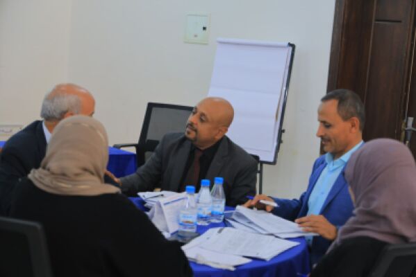 ألبوم صور خاص بتنظيم ورشة تدريبية لتقديم الدعم الفني في جامعة الرشيد الذكية