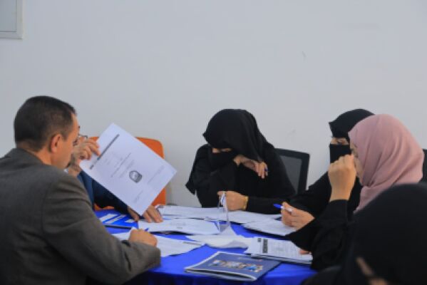 ألبوم صور خاص بتنظيم ورشة تدريبية لتقديم الدعم الفني في جامعة الرشيد الذكية