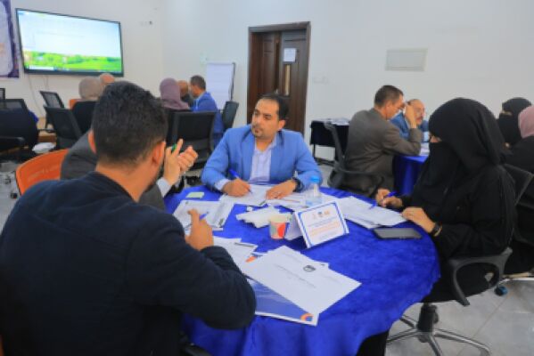 ألبوم صور خاص بتنظيم ورشة تدريبية لتقديم الدعم الفني في جامعة الرشيد الذكية