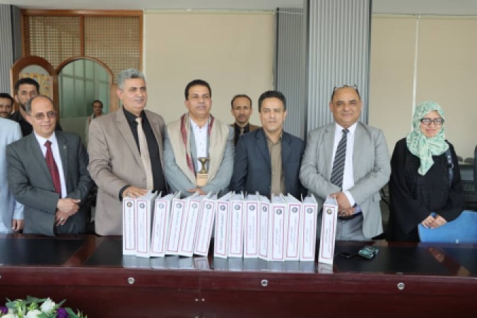 مجلس الاعتماد الأكاديمي يتسلّم تقرير التقييم الذاتي لبرنامج الصيدلة بجامعة العلوم الحديثة