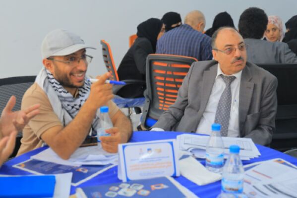 ألبوم صور خاص بتنظيم ورشة تدريبية لتقديم الدعم الفني في جامعة الرشيد الذكية